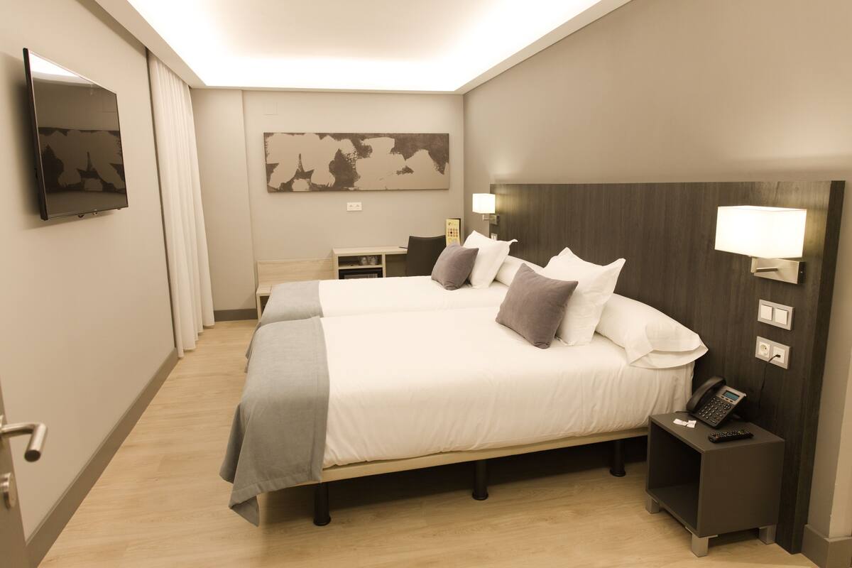 superior double room | in-room safe, individually furnished, desk, laptop workspace