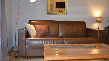 3 habitaciones, decoración personalizada y muebles diferentes
