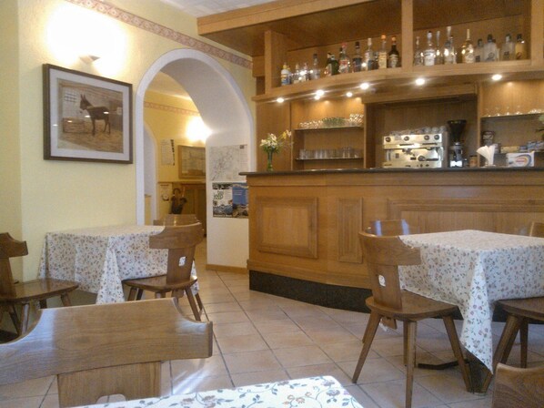 Bar (in der Unterkunft)