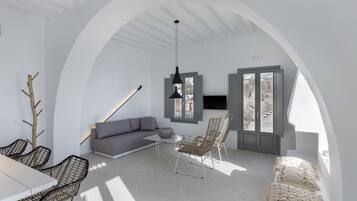 Villa, 5 soverom | Oppholdsområde | Flatskjerm-TV