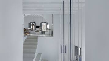 Villa, 5 soverom | Oppholdsområde | Flatskjerm-TV