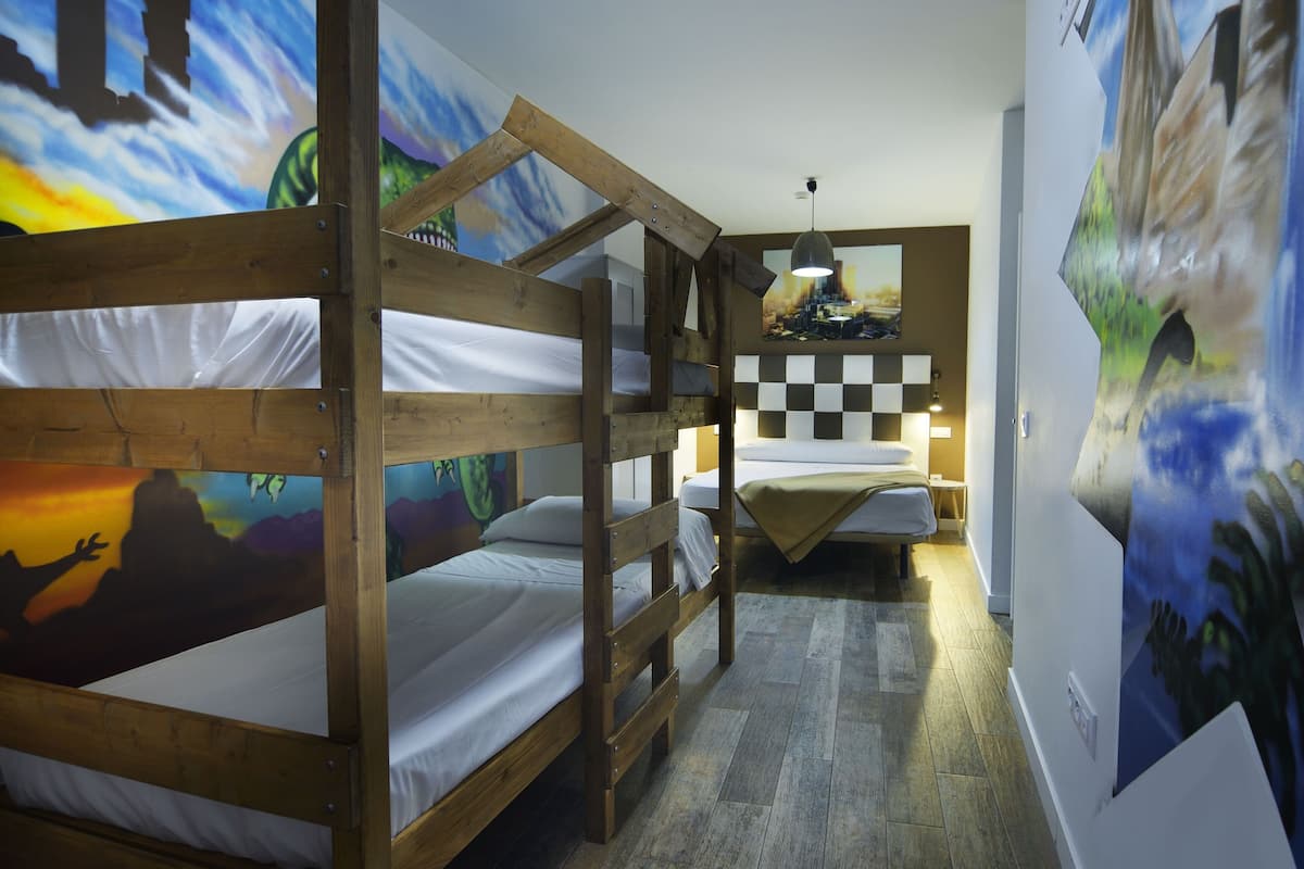 Appartamento Superior, 1 camera da letto (3) | Tende oscuranti, insonorizzazione, Wi-Fi gratuito, lenzuola