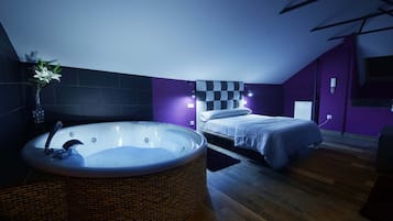 Suite estudio romántica | Cortinas blackout, insonorización, wifi gratis y ropa de cama