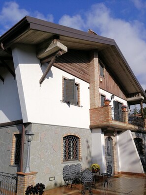 واجهة المنشأة