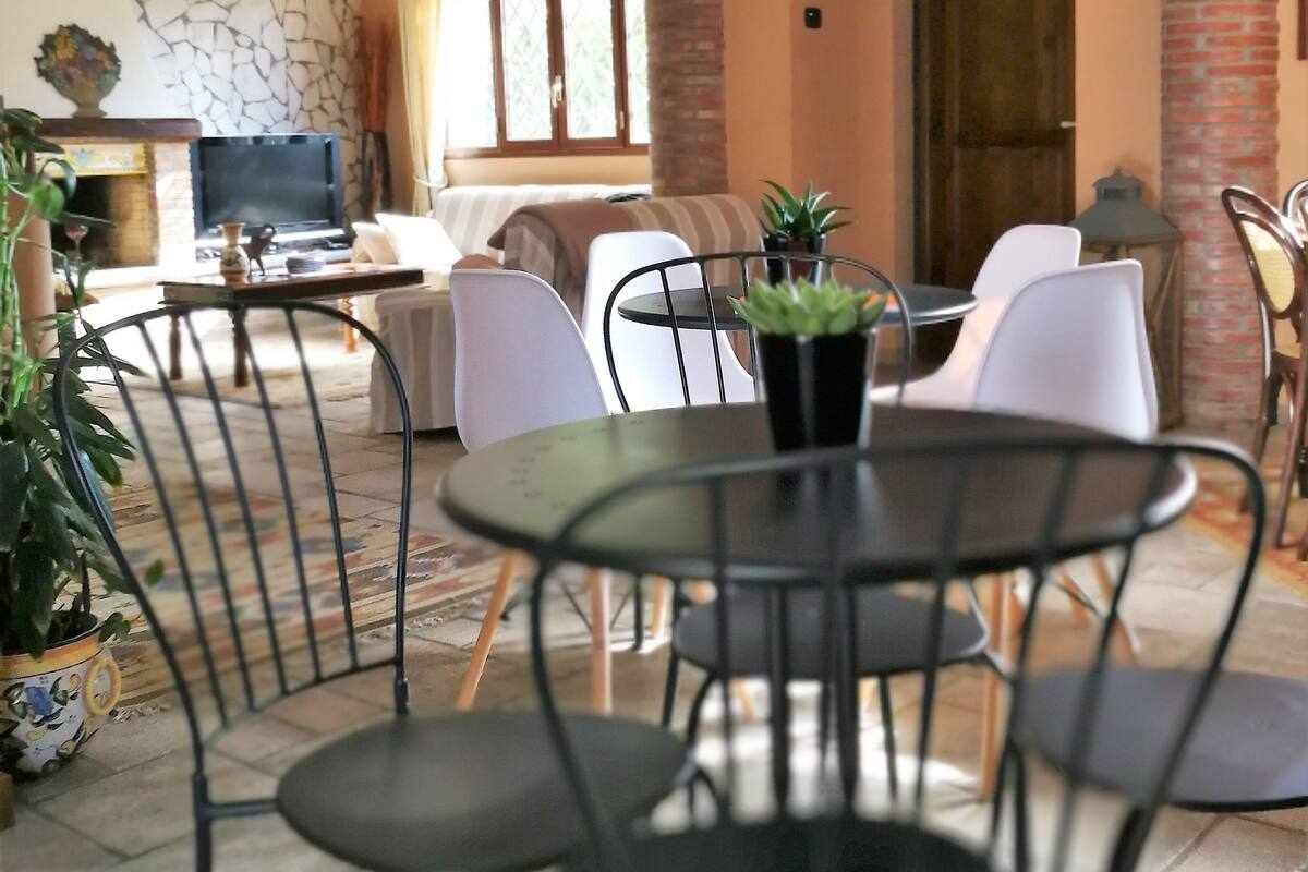 Deluxe Villa | Living area | Flat-screen TV