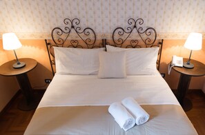 أغطية فراش متميزة وألحفة محشوة بالريش وبديكورات فريدة لكل غرفة