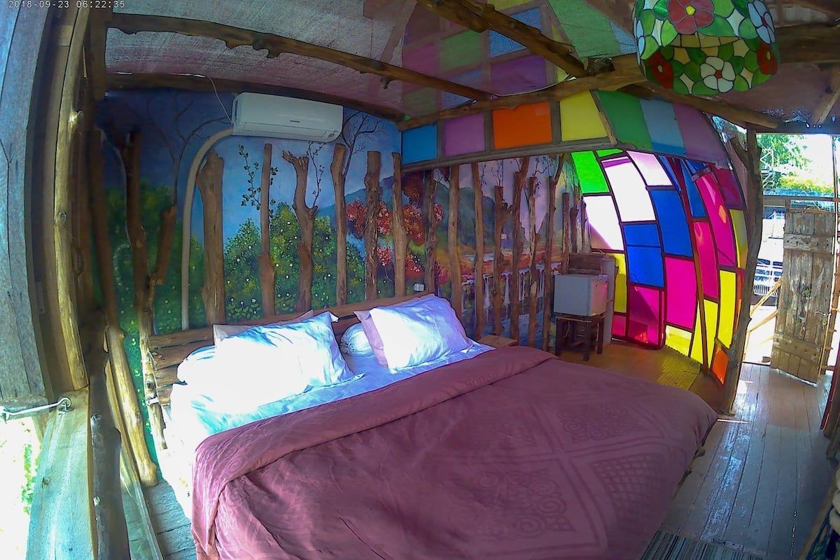 Individually decorated, individually furnished, soundproofing, free WiFi