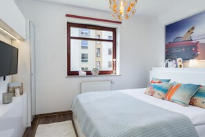 1 bedroom, blackout curtains, iron/ironing board, cots/infant beds - Elite Apartments by The River (Gdansk)