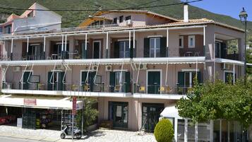 Bagian depan properti