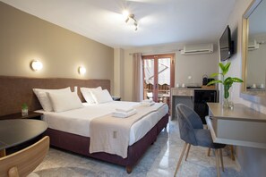 Double Room - Garden view