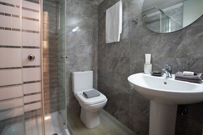 Superior Apartment, 2 Bedrooms (4 Adults) | In-room safe, desk, free WiFi, bed sheets - Athina Residence  (Lefkada)