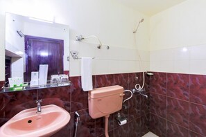 Douche, articles de toilette gratuits, serviettes fournies