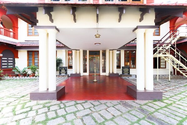 Entrée de l’hébergement