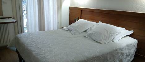 In-room safe, individually decorated, individually furnished, desk