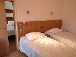 In-room safe, individually decorated, individually furnished, desk