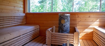 Kuoreksenniemi Villas & Lakehouse