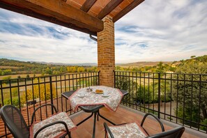 Balcony view - Agriturismo Case Graziani (Citta della Pieve)