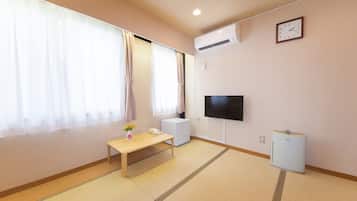 Japanese Style Room for 2 Guests, Smoking | Free WiFi, bed sheets