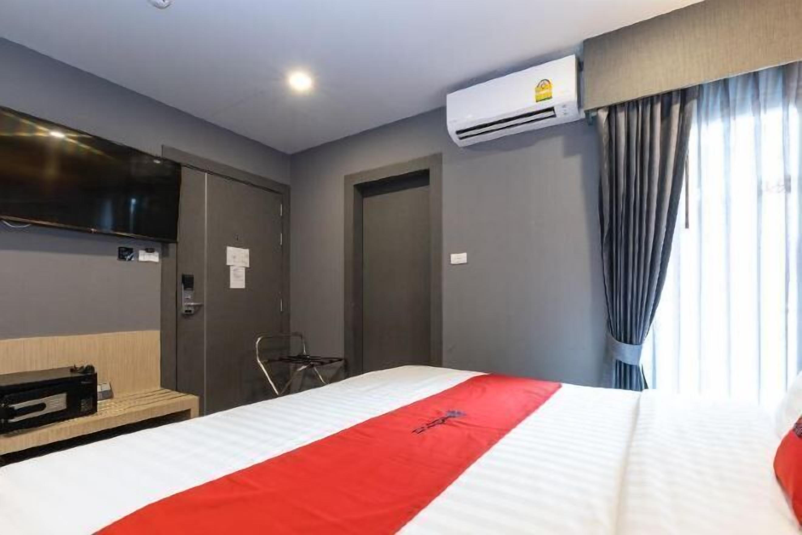 Ropa de cama de alta calidad y minibar 