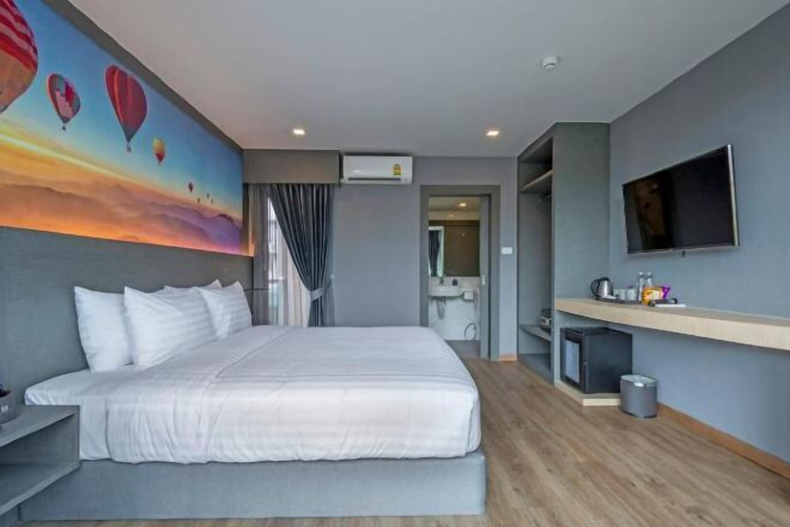 Ropa de cama de alta calidad y minibar 