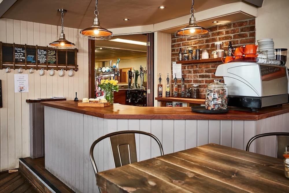 The Embassy Hotel - Aldbrough