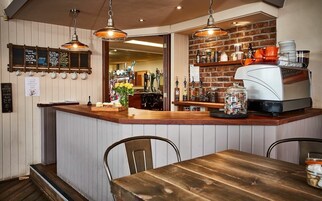 免费 WiFi、床单