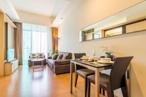 32 吋LED 電視連有線電視頻道、電視