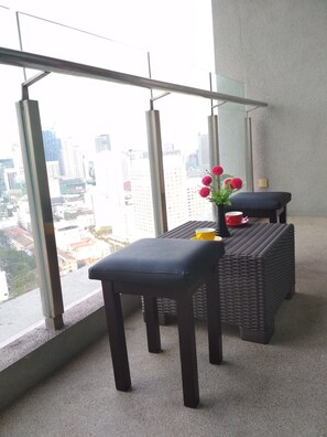 Panoramic Apartment, 1 King Bed, Accessible, Smoking | Balcony - Swiss Garden Residence By GH Suites (Kuala Lumpur)