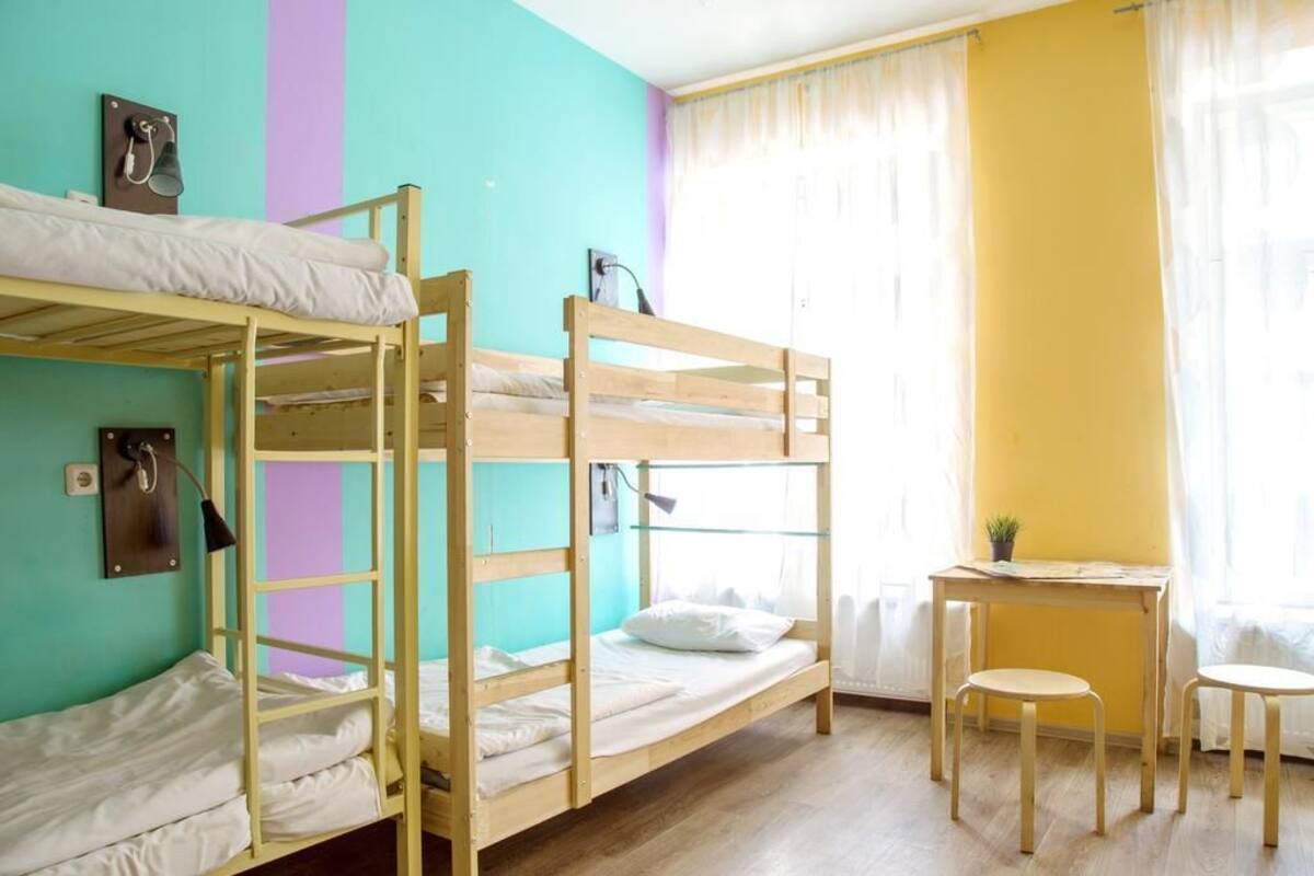 Wi-Fi gratuit, draps fournis