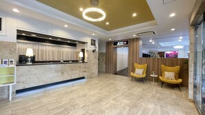 ฝ่ายต้อนรับ