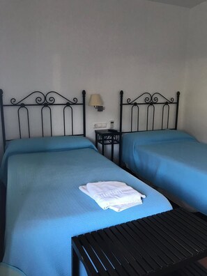 Een kluis op de kamer, gratis babybedden, gratis wifi, beddengoed