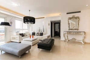 Luxury Apartment, Multiple Beds, Non Smoking | Living room - Apartment with Sauna, Hot Tub & Parking (Tel Aviv)