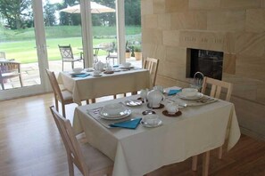 Free daily continental breakfast  - Glenlaird (Drymen)