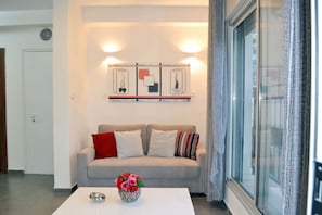 Comfort Apartment, Non Smoking | Living area