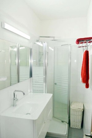 Comfort-Apartment, Nichtraucher | Badezimmer