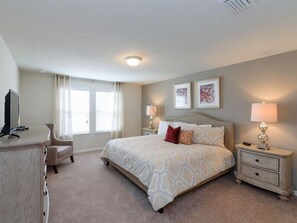 5 bedrooms, laptop workspace, iron/ironing board, WiFi - Fv66383 - Windsor At Westside - 5 Bed 4.5 Baths Townhome (Kissimmee)