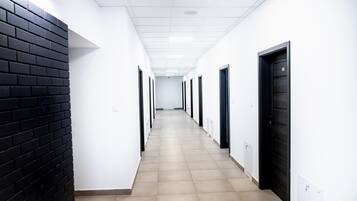 Business Studio Suite, 3 Single Beds | Iron/ironing board, free WiFi, bed sheets, wheelchair access