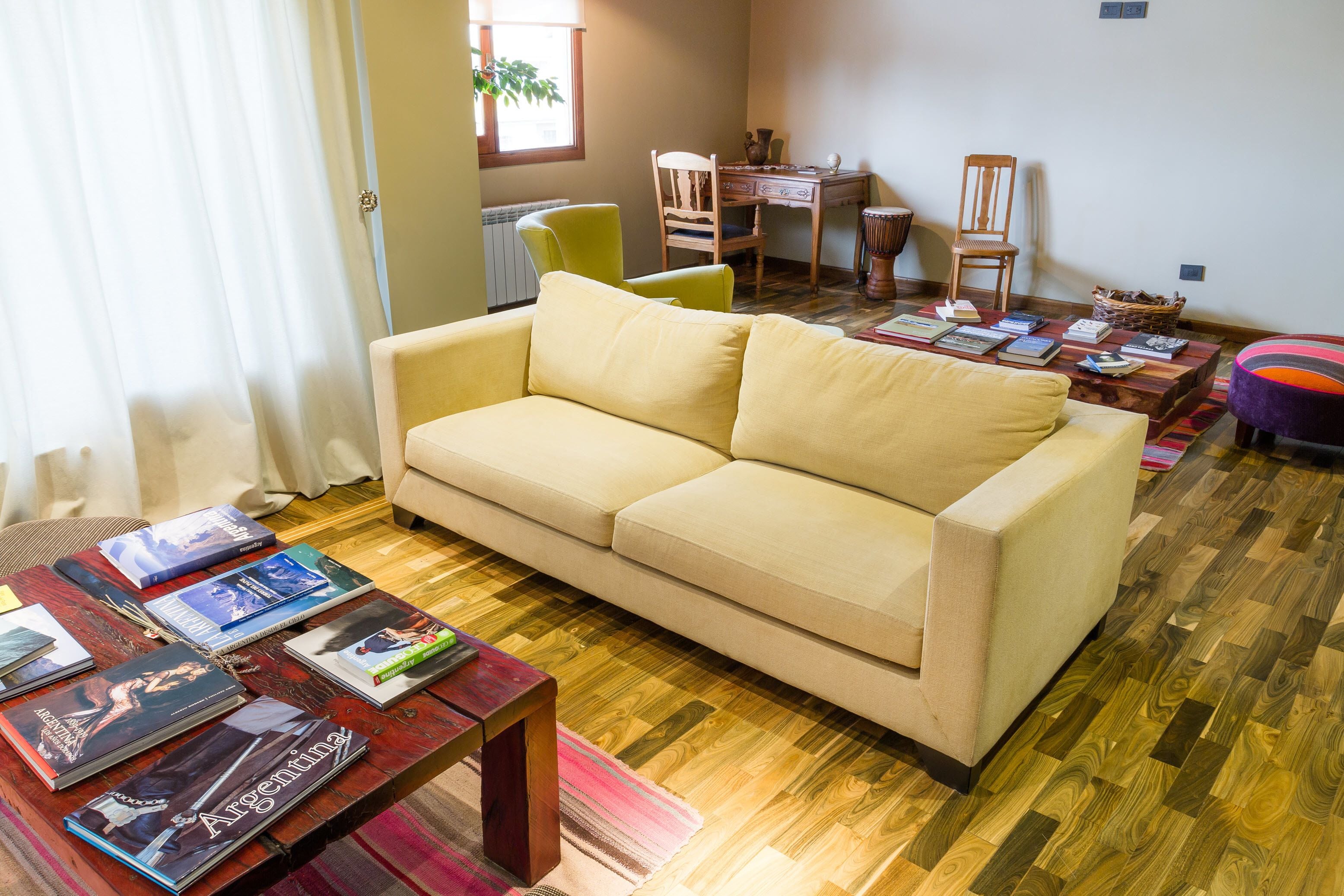 Standard Double Room, 1 Bedroom | Living area | IPad, iPod dock, MP3 dock