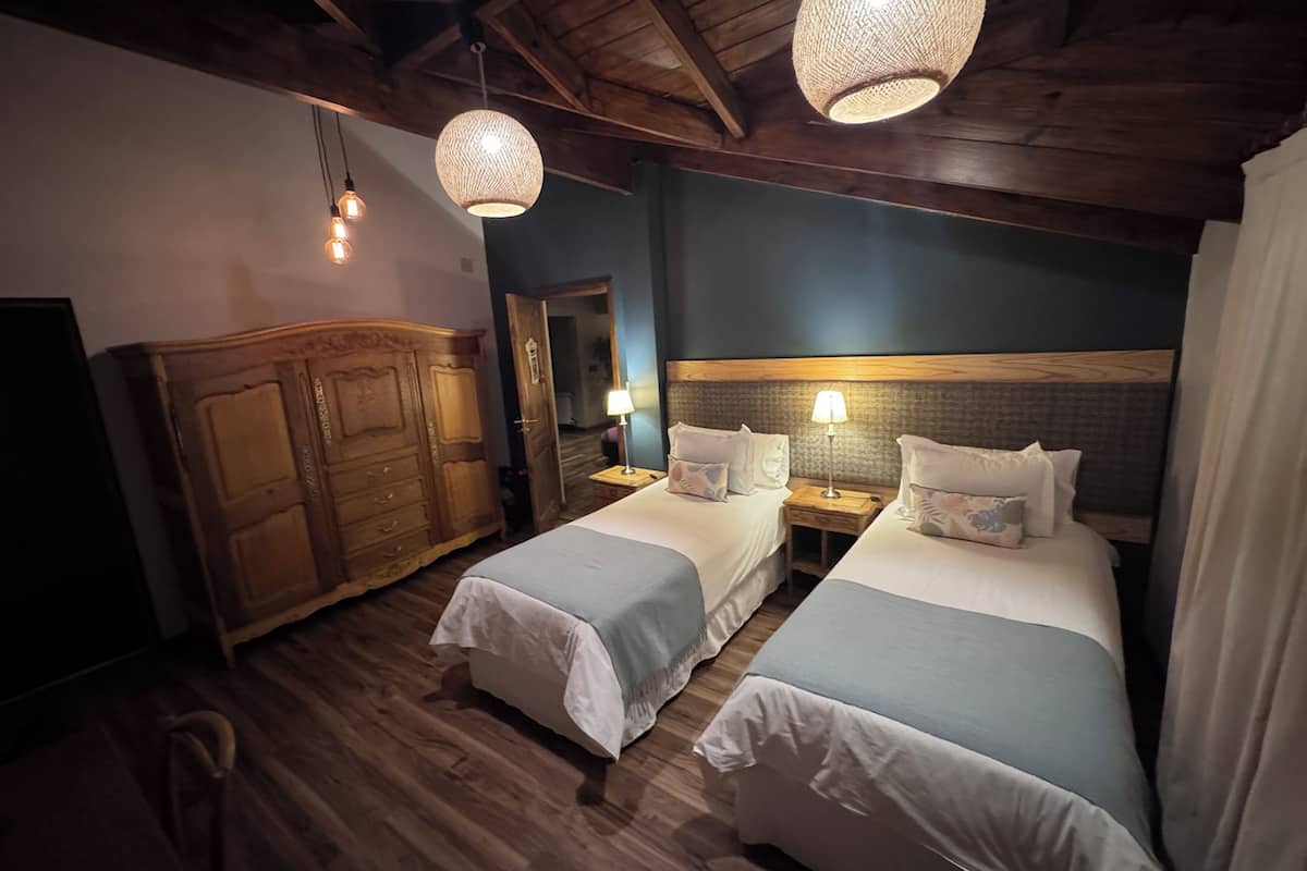 premium bedding, down duvets, in-room safe, individually decorated