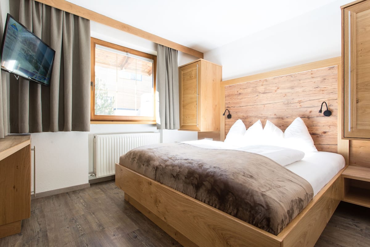 Alpenlodge 2, incl. Reinigungsgebühr EUR 100 | 2 Schlafzimmer, Allergikerbettwaren, Bügeleisen/Bügelbrett