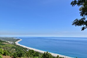 View from property - First Quality B&B (Taitung)