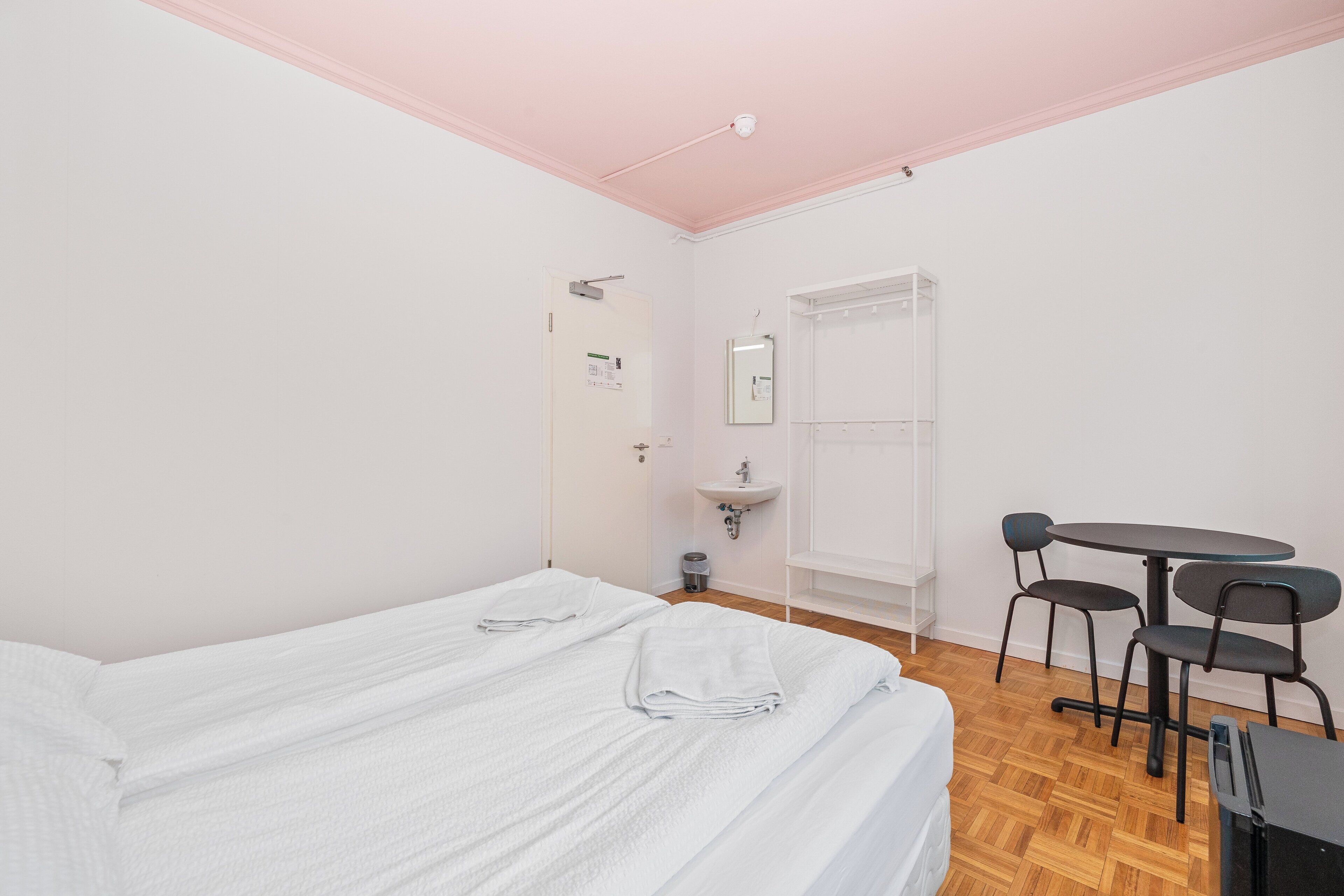 Photo - Downtown Reykjavík Baldursbrá Guesthouse