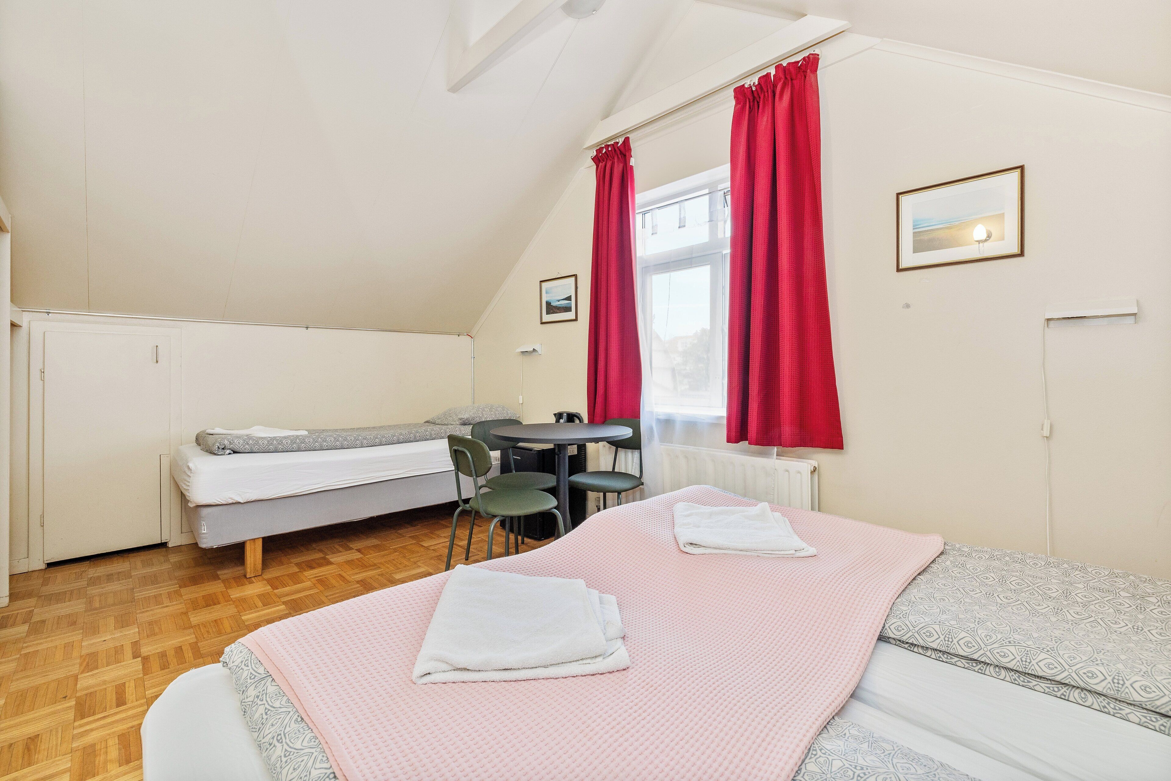 Photo - Downtown Reykjavík Baldursbrá Guesthouse