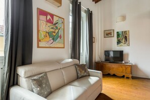 TV - Aparments Florence - Federighi Loft (Firenze)