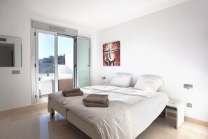 2 slaapkamers, een strijkplank/strijkijzer, gratis wifi, beddengoed