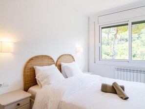 3 Schlafzimmer, Bügeleisen/Bügelbrett, Internetzugang, Bettwäsche