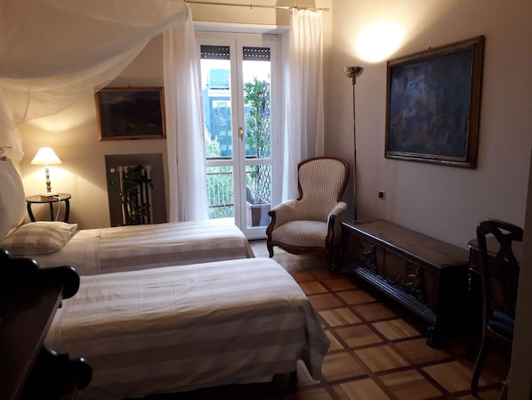 Doppel- oder Zweibettzimmer, Balkon (Moon)