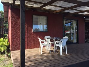 Iron/ironing board, bed sheets - Cabañas Te'Ao (Hanga Roa)