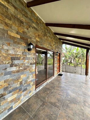 Exterior detail - Cabañas Anavai Rapa Nui (Hanga Roa)