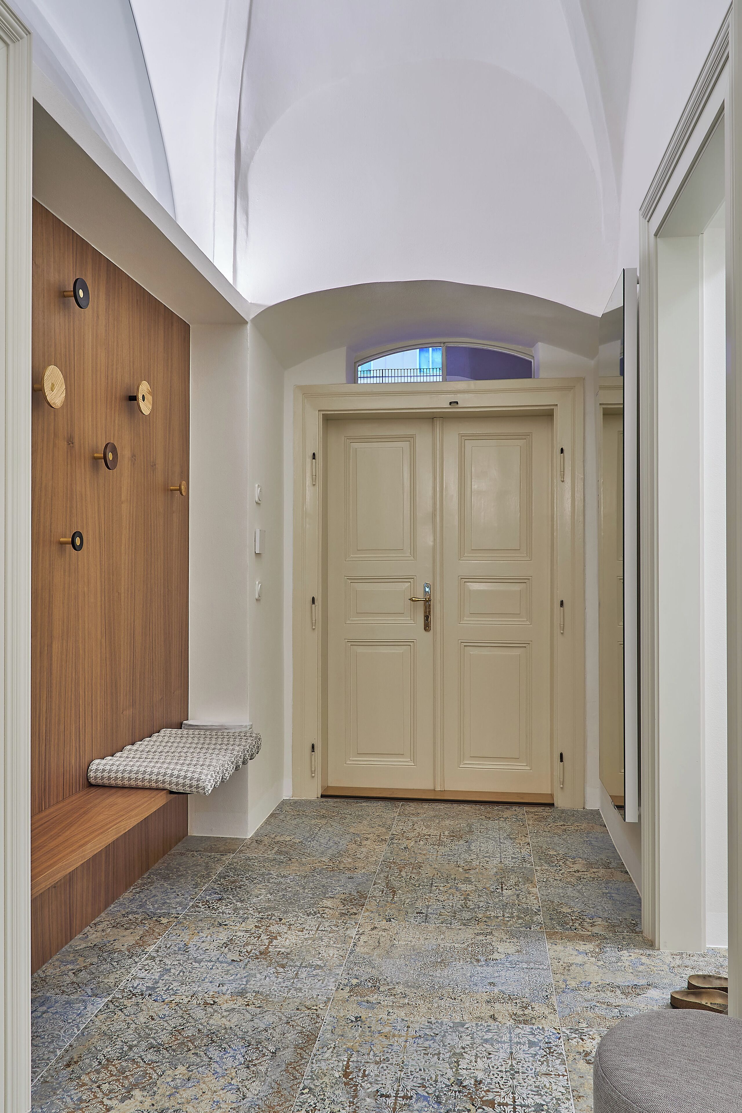 apartment (apartment - mostecka) | 1 bedroom, minibar, in-room safe, individually furnished